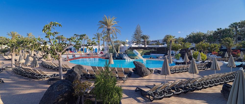 H10 Suites Lanzarote Gardens Costa Teguise Bagian luar foto