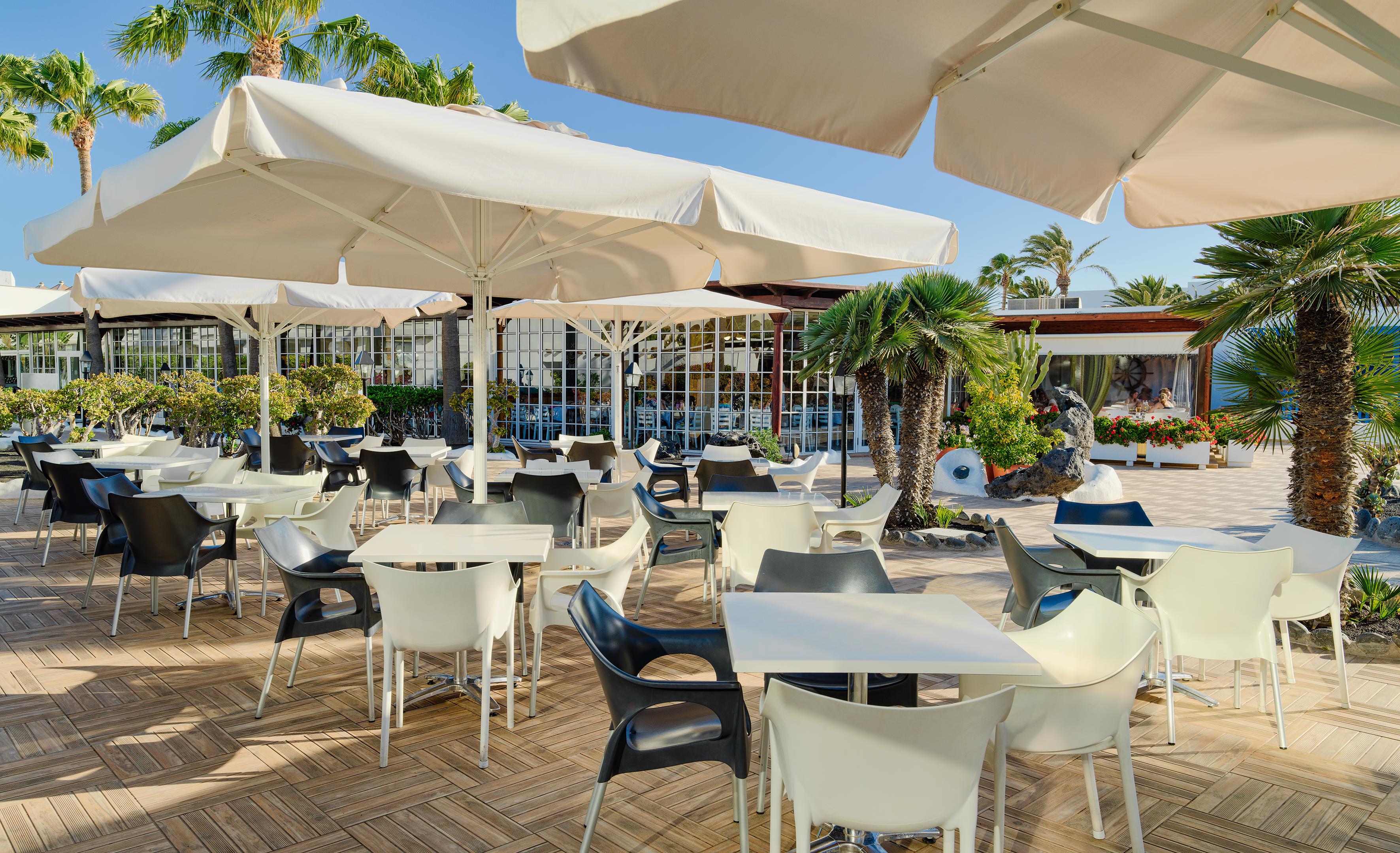 H10 Suites Lanzarote Gardens Costa Teguise Bagian luar foto