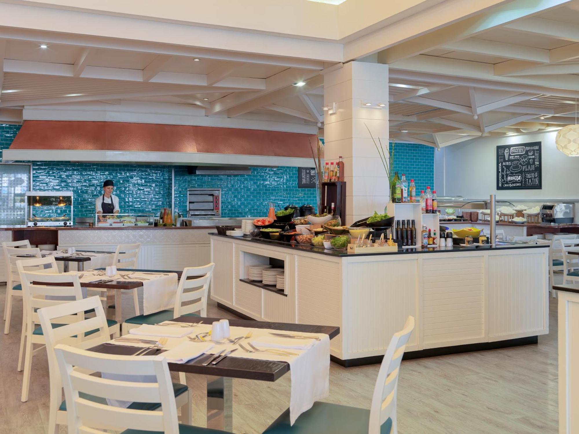 H10 Suites Lanzarote Gardens Costa Teguise Bagian luar foto