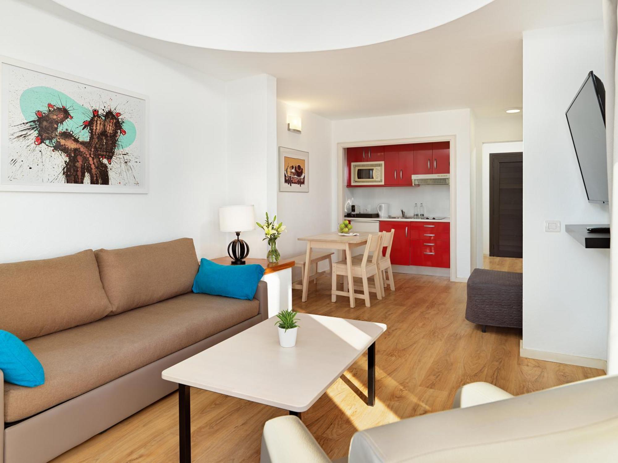 H10 Suites Lanzarote Gardens Costa Teguise Bagian luar foto