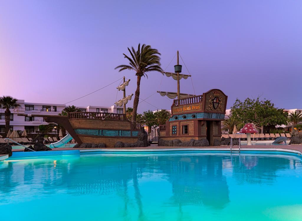H10 Suites Lanzarote Gardens Costa Teguise Bagian luar foto